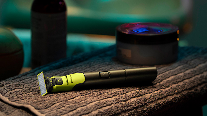 Philips OneBlade&nbsp;360&nbsp;: manche ultra-fin
